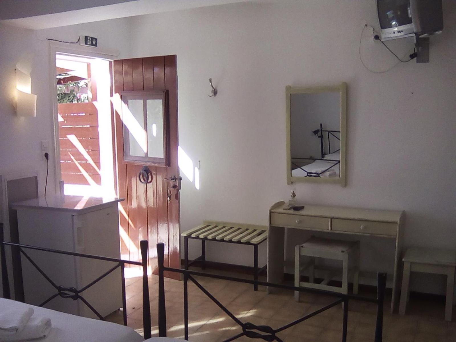 Aparthotel Spitia Vasili à Kapsálion Extérieur photo